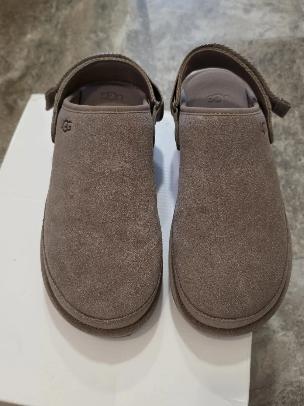UGG taupe neutral